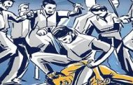 पिंपरीतील डीलक्स चौकात एकाला बेदम मारहाण..
