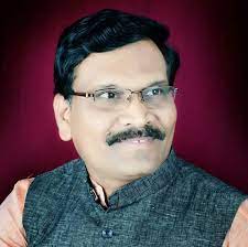 स्वबळावर ५० नगरसेवक निवडून आणण्याची स्वप्ने पाहणाऱ्या शिवसेनेला पक्षनेत्यांचा चिमटा..