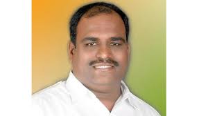 आरएसएसच्या दबावाखाली खेलरत्न पुरस्काराचे नाव बदलणे म्हणजे रडीचा डाव..