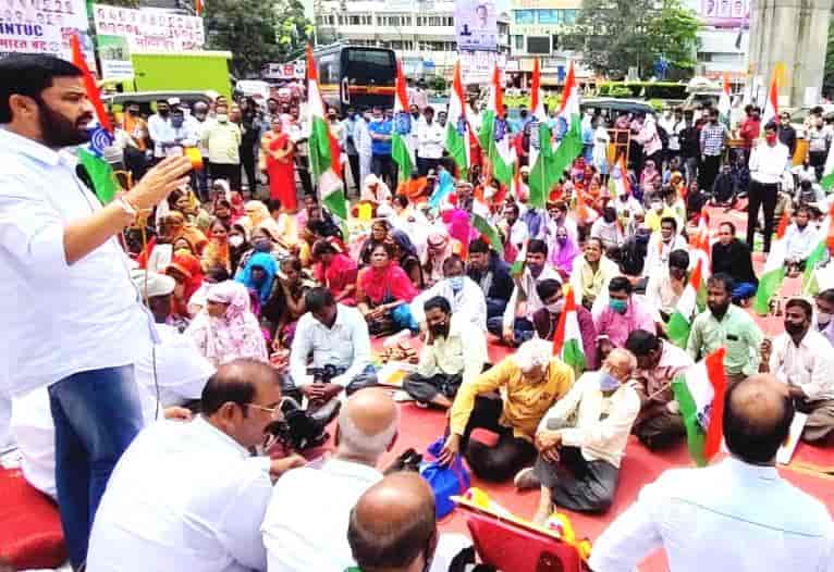 पिंपरीतील जन आक्रोश आंदोलनात सर्वपक्षीय तसेच कामगार संघटनांचा एल्गार...