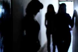 हिंजवडीतील ओयो लॉजवर वेश्या व्यवसायप्रकरणी पोलिसांचा छापा..