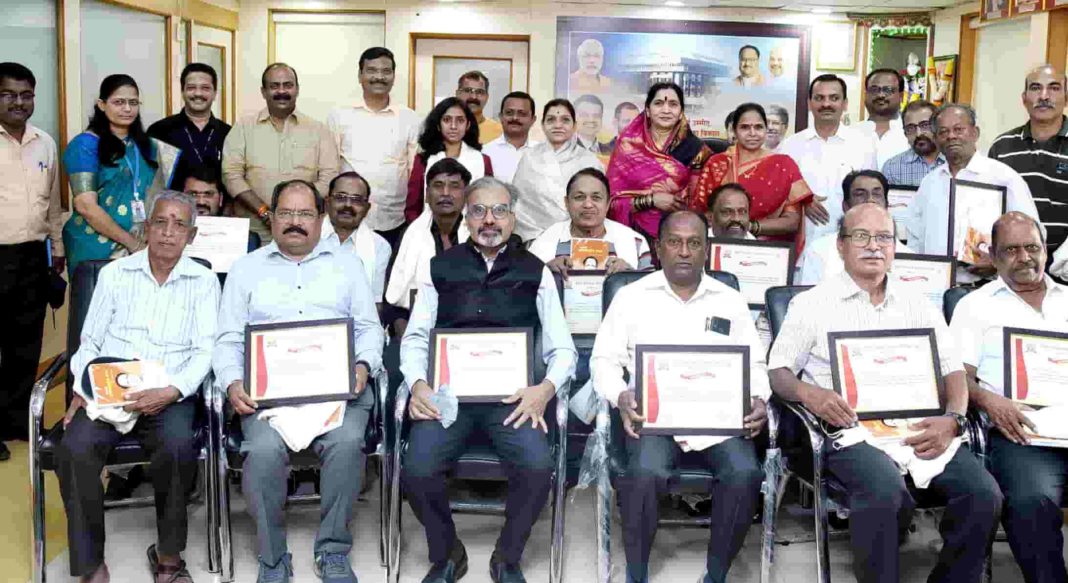 शहरातील विविध खेळांमध्ये विशेष प्राविण्य मिळवणा-या खेळाडू, प्रशिक्षकांचा सत्कार..