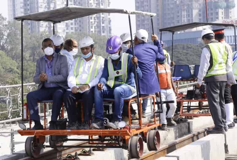 पिंपरी ते फुगेवाडी मेट्रो मार्गाची दिल्लीच्या कमिशनरकडून तीन दिवस पाहणी..