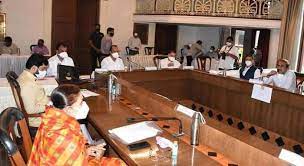 सागंवीतील जलसंपदा-सार्वजनिक बांधकाम विभागाच्या मोकळ्या जागांवर अतिक्रमणे..