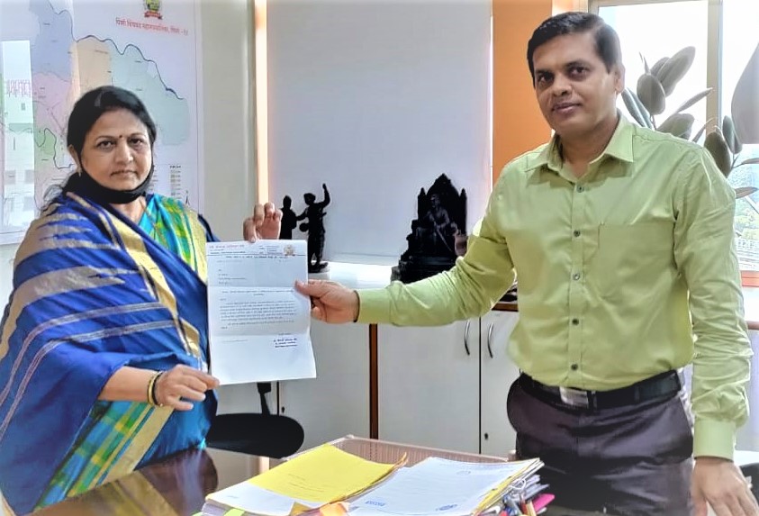 भक्ती शक्ती परिसरातील पत्राशेडवरील अतिक्रमण कारवाईचे नागरिकांकडून स्वागत..