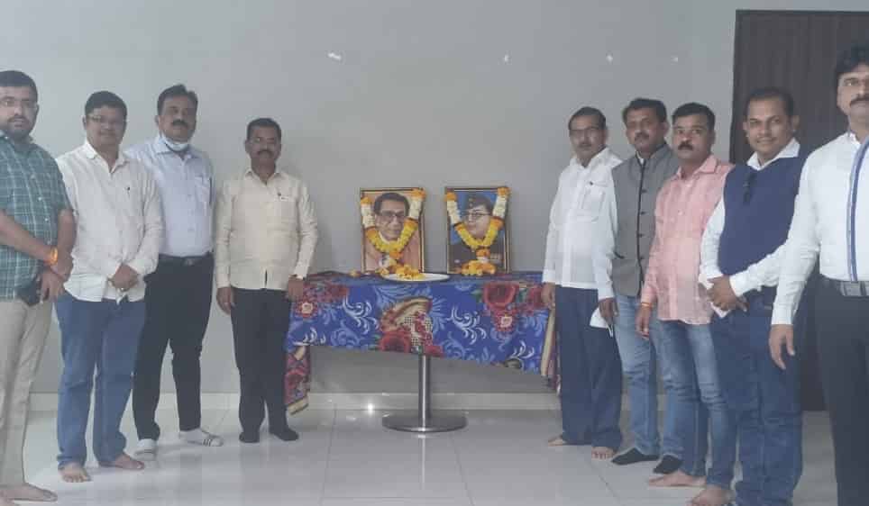 नेताजी सुभाषचंद्र बोस, बाळासाहेब ठाकरे यांना शहर भाजपतर्फे अभिवादन..