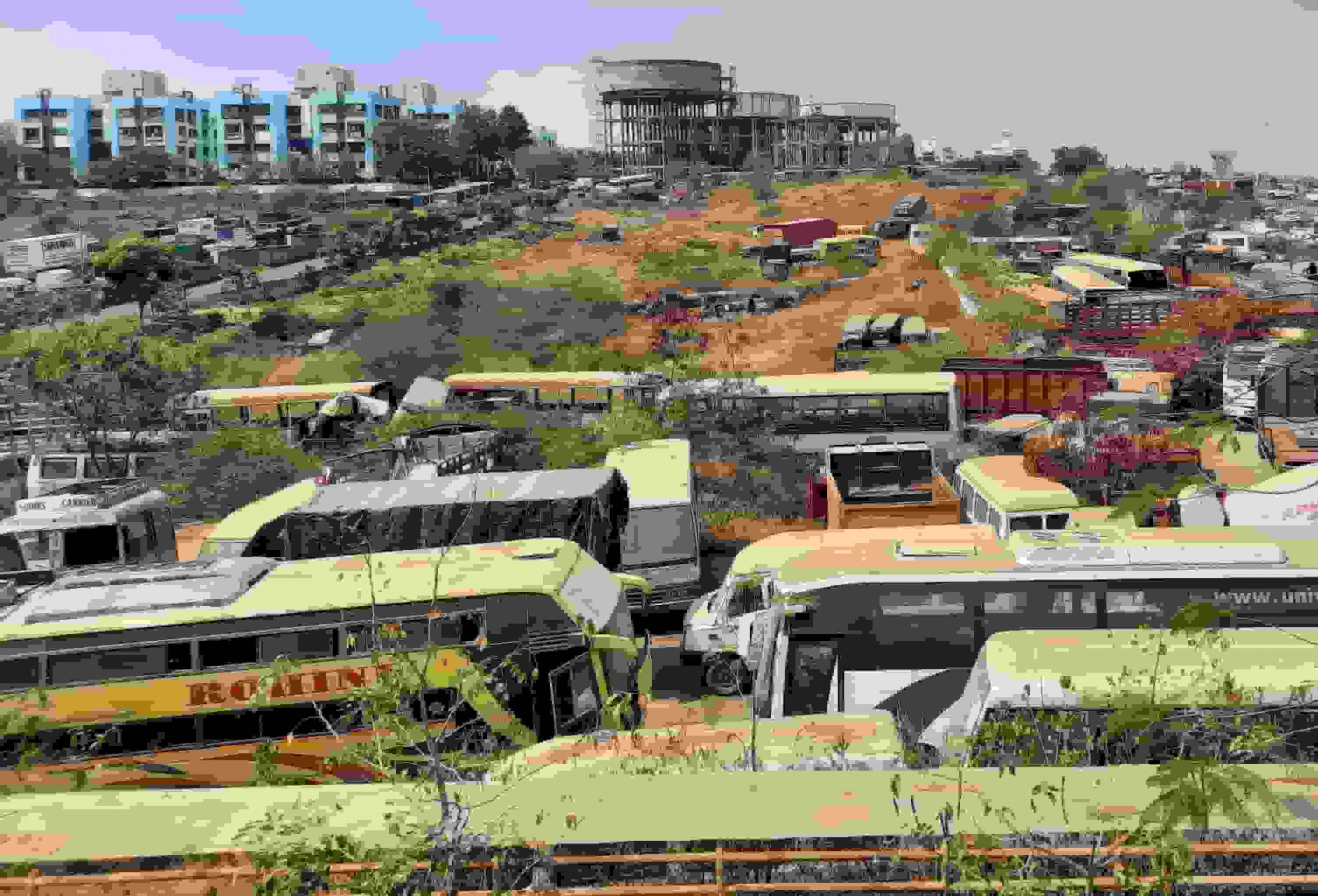 पिंपरी चिंचवड आरटीओकडून जप्त केलेल्या १८ वाहनांचा जाहीर ई-लिलाव..