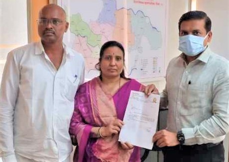 आमदार लक्ष्मण जगताप गटाला पहिला धक्का..