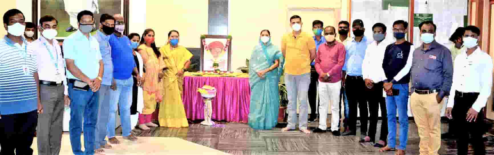 दर्पण’कार बाळशास्त्री जांभेकर जयंतीनिमित्त पालिकेत अभिवादन..!
