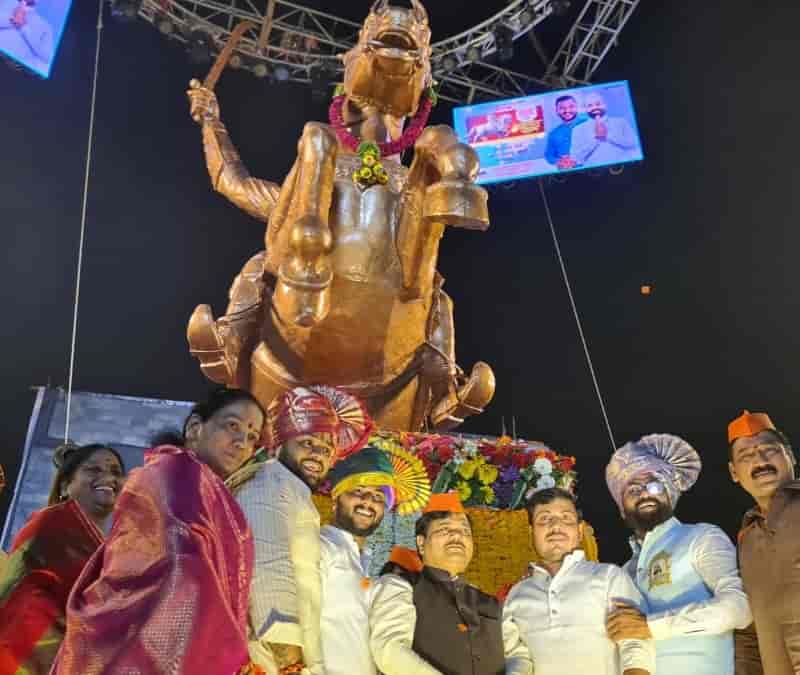 रहाटणीत छत्रपती शिवाजी महाराजांच्या अश्वारुढ पुतळ्याचे अनावरण..