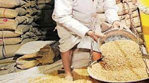 थेरगावात रेशनिंगचे धान्य काळाबाजारात विकण्याचा डाव उघडकीस..