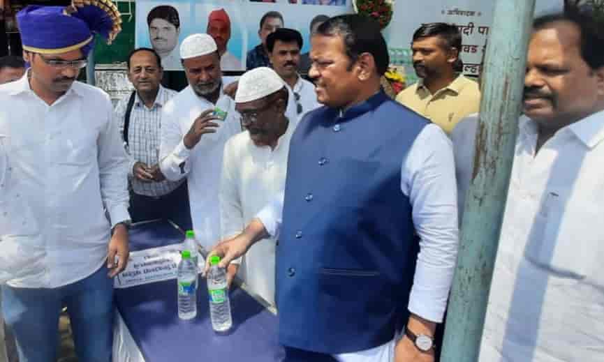 डॉ. आंबेडकर जयंतीनिमित्त पिंपरीत मुस्लीम समाजाकडून मोफत पाणी वाटप...