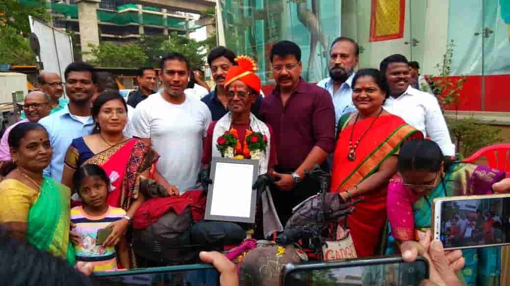 चिंचवडच्या ज्येष्ठ सायकलपटूने केला पुणे-नेपाळ-पुणे सहा हजार किलोमीटर सायकल प्रवास..