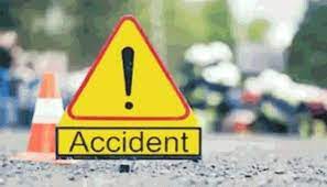 गहुंजेजवळ मोठा अपघात; भरधाव वाहनाची बंद ट्रकला ठोकर..