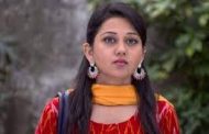 अभिनेत्री केतकी चितळेला पोलिसांकडून अटक; अंगावर फेकली काळी शाई...
