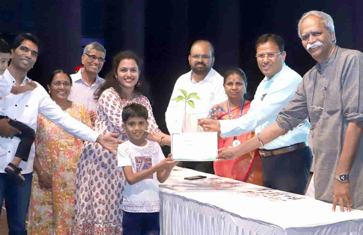 पर्यावरण संवर्धनासाठी कार्य करणाऱ्या संस्था पालिकेकडून सन्मानित..