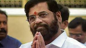 शिवसेनेच्या बंडखोर आमदारांकडून एकनाथ शिंदेंची गटनेतापदी निवड..