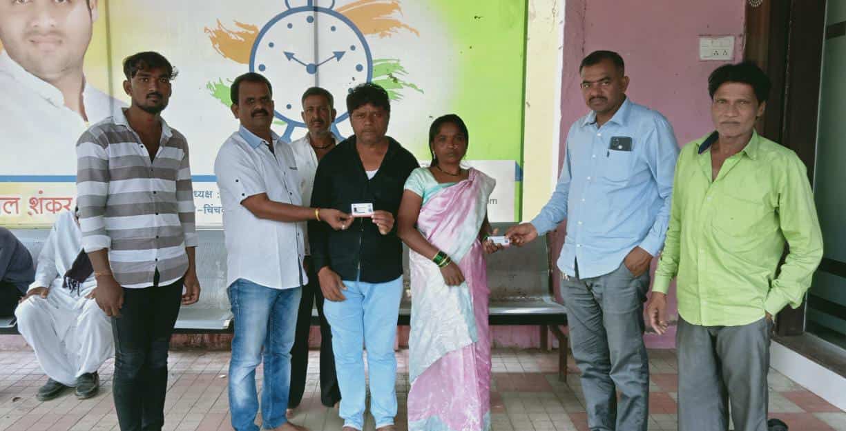 वाकड, काळाखडक भागातील लाभार्थ्यांना आयुष्यमान भारत योजनेचे स्मार्टकार्ड वाटप...