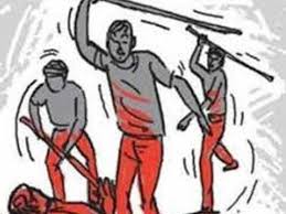 ''युनियन आणि कंपनी सोडून दे'' म्हणत तिघांनी तरुणाच्या डोक्यात घातला पाईप..