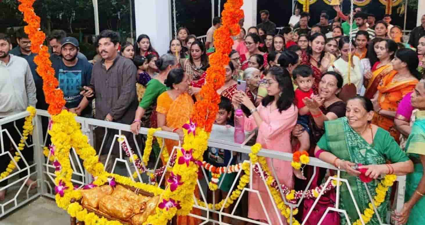 श्री द्वारकाधिश सेवा मंडळ व गरवी गुजराथी समाजातर्फे श्रीकृष्ण जन्मोत्सव साजरा...
