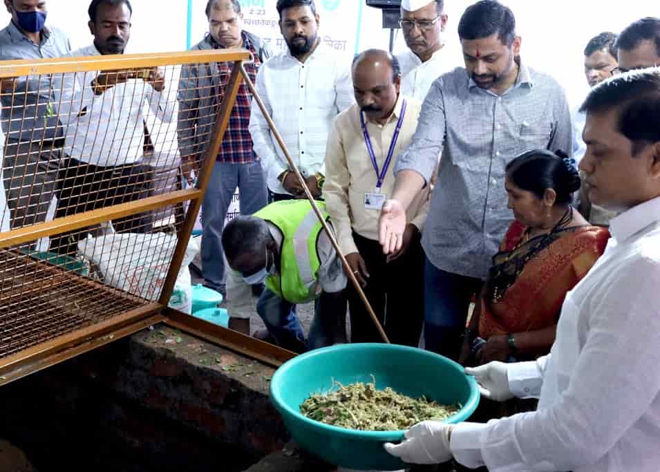 स्वछाग्रह मोहिमेच्या माध्यमातून झोपडपट्टी परिसर होणार कचरामुक्त...