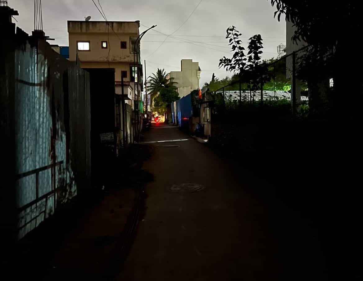 तापकीरनगर परिसरातील साई मल्हार कॅालनी अंधारात..