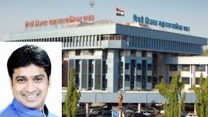 पुणे-नाशिक महामार्गावरील धोकादायक झाडे तातडीने काढा..