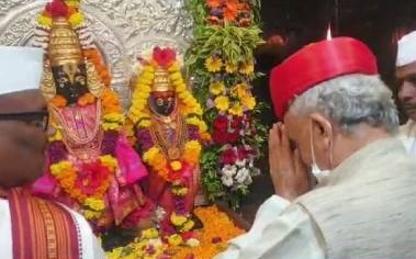 राज्यपाल भगतसिंग कोश्यारी यांचे देहूत आगमन; शिळा मंदिराच घेतलं दर्शन...