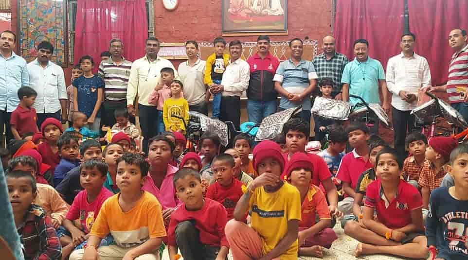 काळेवाडीतील साईनगरी सोसायटीतील सभासदांचा स्वातंत्र्यदिनी टाकाऊतून टिकाऊचा संदेश...