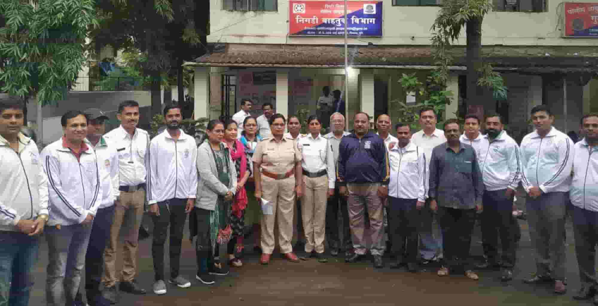 प्राधिकरण कृती समितीची पोलीस आणि पालिकेबरोबर 