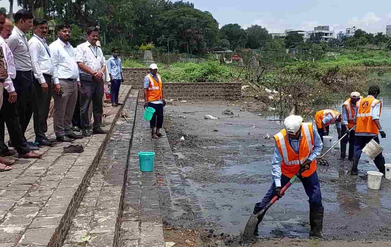 गणेशोत्सवाच्या स्वागतासाठी महापालिका यंत्रणा कार्यान्वित..
