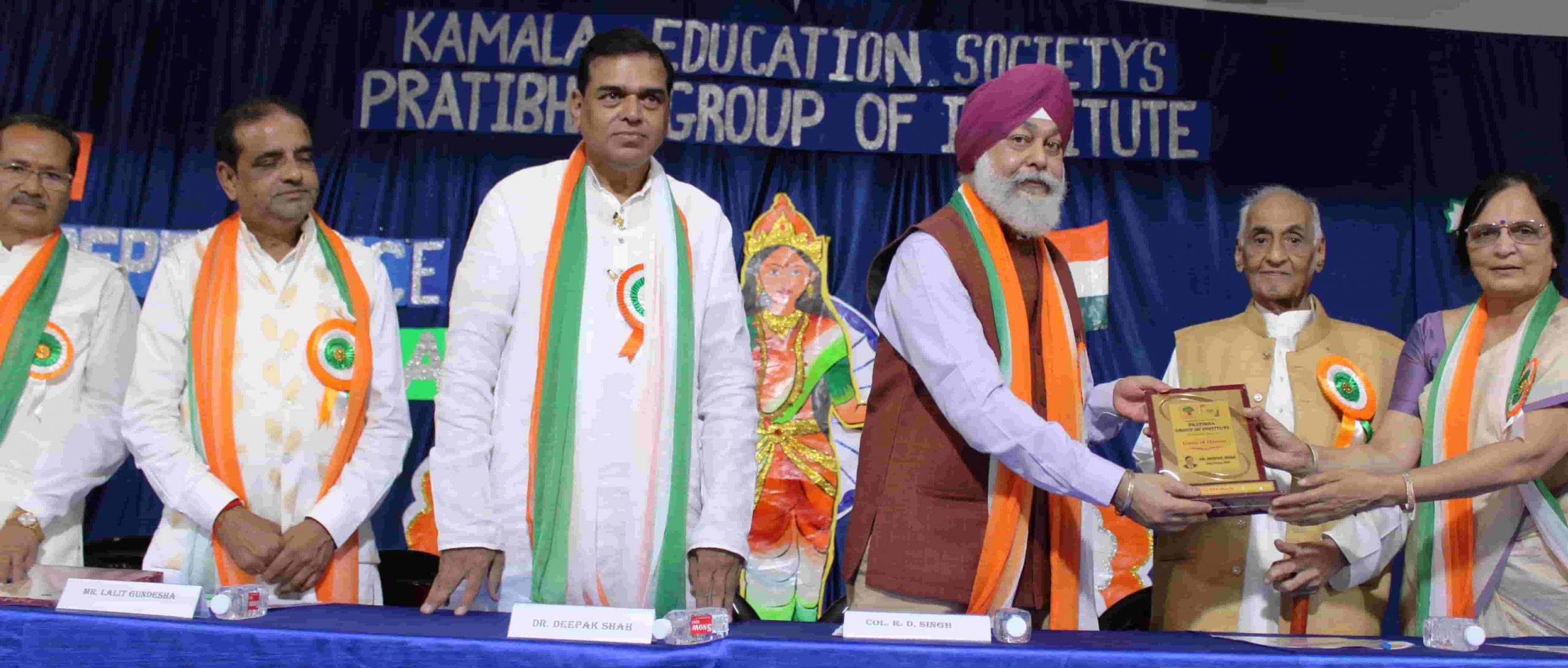 देश प्रेमाची भावना अखंडपणे तैवत ठेवा - कर्नल आर.डी. सिंग...