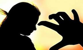 भाड्याने दिलेली जमीन खाली करण्यास सांगितले असता महिलेला शिवीगाळ अनं विनयभंग...