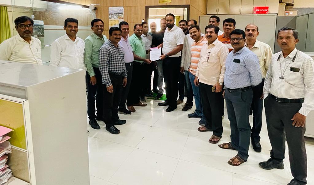 '' इंडस्ट्रिअल हब '' चाकणची MIDC च्या दुर्लक्षामुळे अधोगतीकडे वाटचाल..