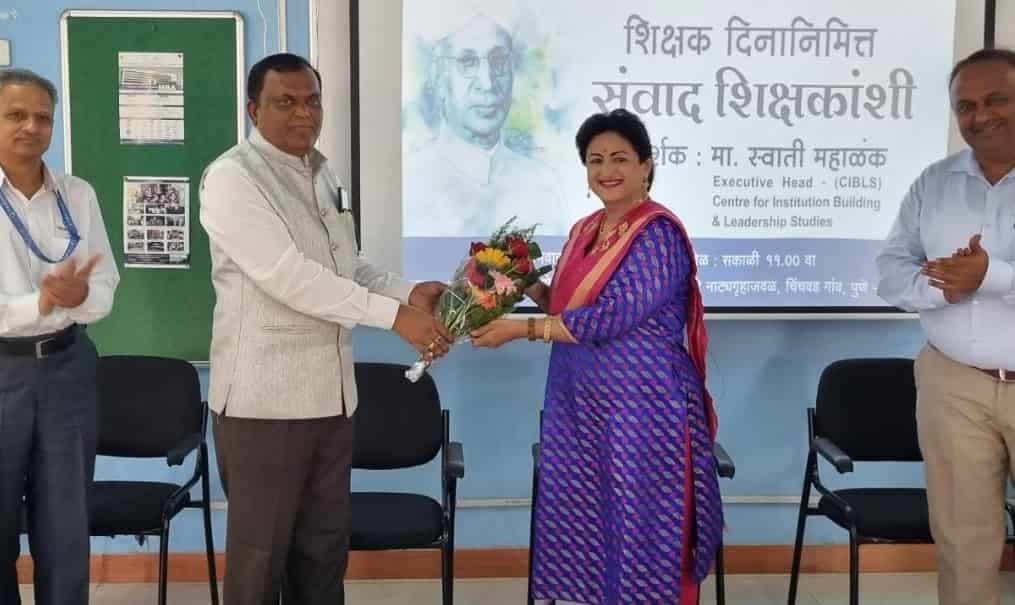 शिक्षक दिनानिमित्त यशस्वीची 'संवाद शिक्षकांशी' कार्यशाळा संपन्न...