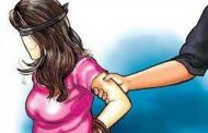 '' तु मला आवडतेस माझ्याबरोबर गाडीवर बस ''..