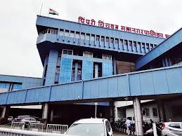 नवनियुक्त आयुक्तांच्या कामाच्या काटेकोर पद्धतीमुळे अधिकाऱ्यांपुढे पेच..