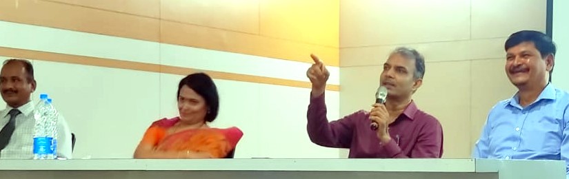 वायसीएम रुग्णालयात कर्मचाऱ्यांसाठी व्यसनमुक्ती समुपदेशन कार्यशाळा...