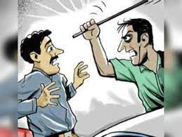 थरमॅक्स चौकात एकाला अडवून तलवारीने हल्ला करीत ऐवज लुटला..