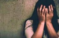 ' तुझ्याशी खाजगित बोलायचे आहे ', असे म्हणत महिलेला लॉजवर नेऊन बलात्कार...