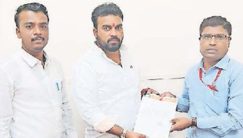 चिखली-मोरेवस्ती परिसरातील मोकाट कुत्र्यांचा बंदोबस्त करा..