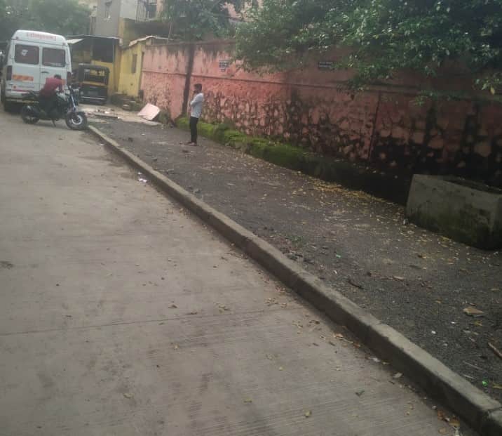 भोसरी गावठाणातील फुगे आळी ते धावडे आळी रस्ता बनतोय अरुंद...