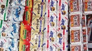 घरावर छापा मारून विक्रीसाठी साठवलेला गुटखा जप्त..