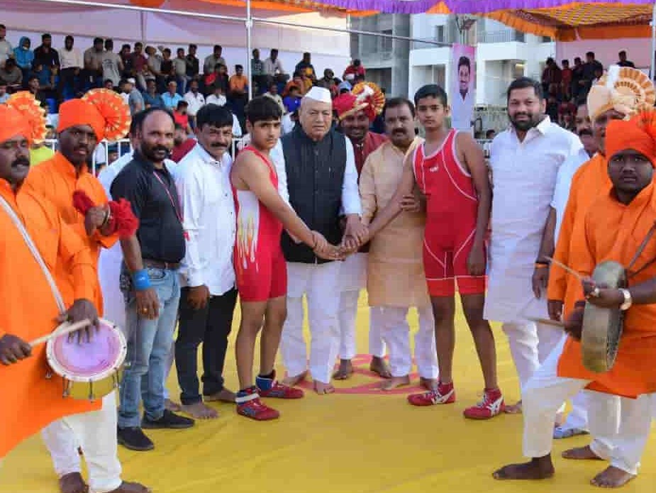 महाराष्ट्र केसरी निवड चाचणी कुस्ती स्पर्धेत संकेत चव्हाण, प्रसाद सस्ते विजयी..