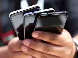 अ‍ॅमेझॉन कंपनीत कामगारांकडून मोबाईल आणि हेडफोनची चोरी...