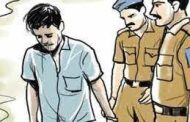 ' थाने में इधर का भाई हूँ; जिसको फोन करना है कर '..