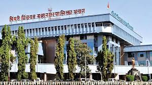 पालिकेच्या रिव्हर स्कॉडकडून नदीपात्रात भराव टाकणाऱ्यांवर दंडात्मक कारवाई...
