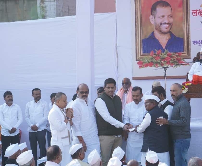 संत तुकाराम महाराज मंदिर उभारणीसाठी १ कोटी ६० लाखांची मदत..