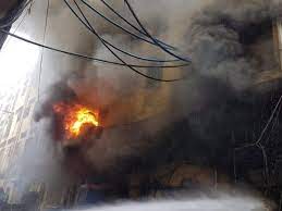 कासारवाडीतील भंगार टायरच्या दुकानाला मध्यरात्री लागली भीषण आग...