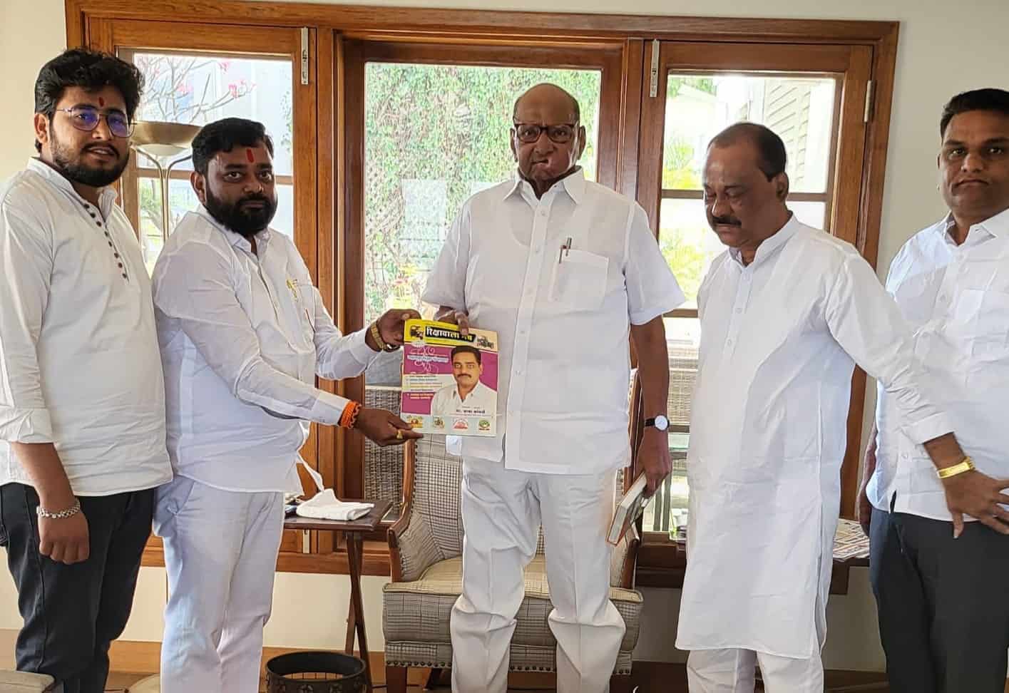 ऑटो-टॅक्सी चालक मालकांच्या प्रश्नांसाठी खासदार शरद पवार सरसावले..